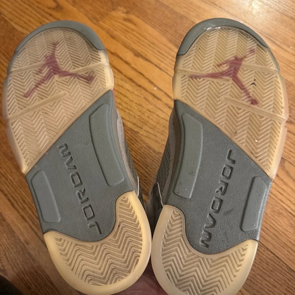 Size 9- Jordan 5 Retro Camo 2017‎